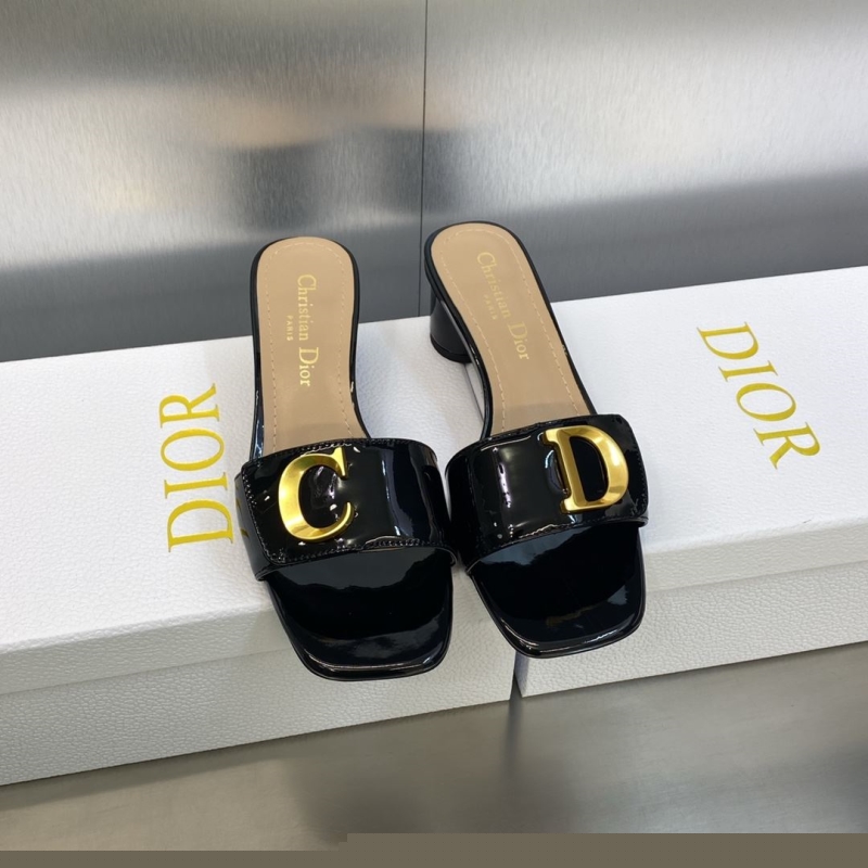 ch**an D*or slippers